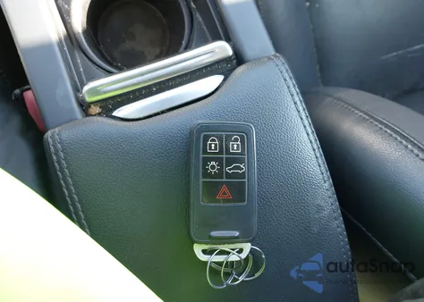 2015 Volvo V60 T5 Platinum from USA, damaged, VIN YV140MEMXF1265185